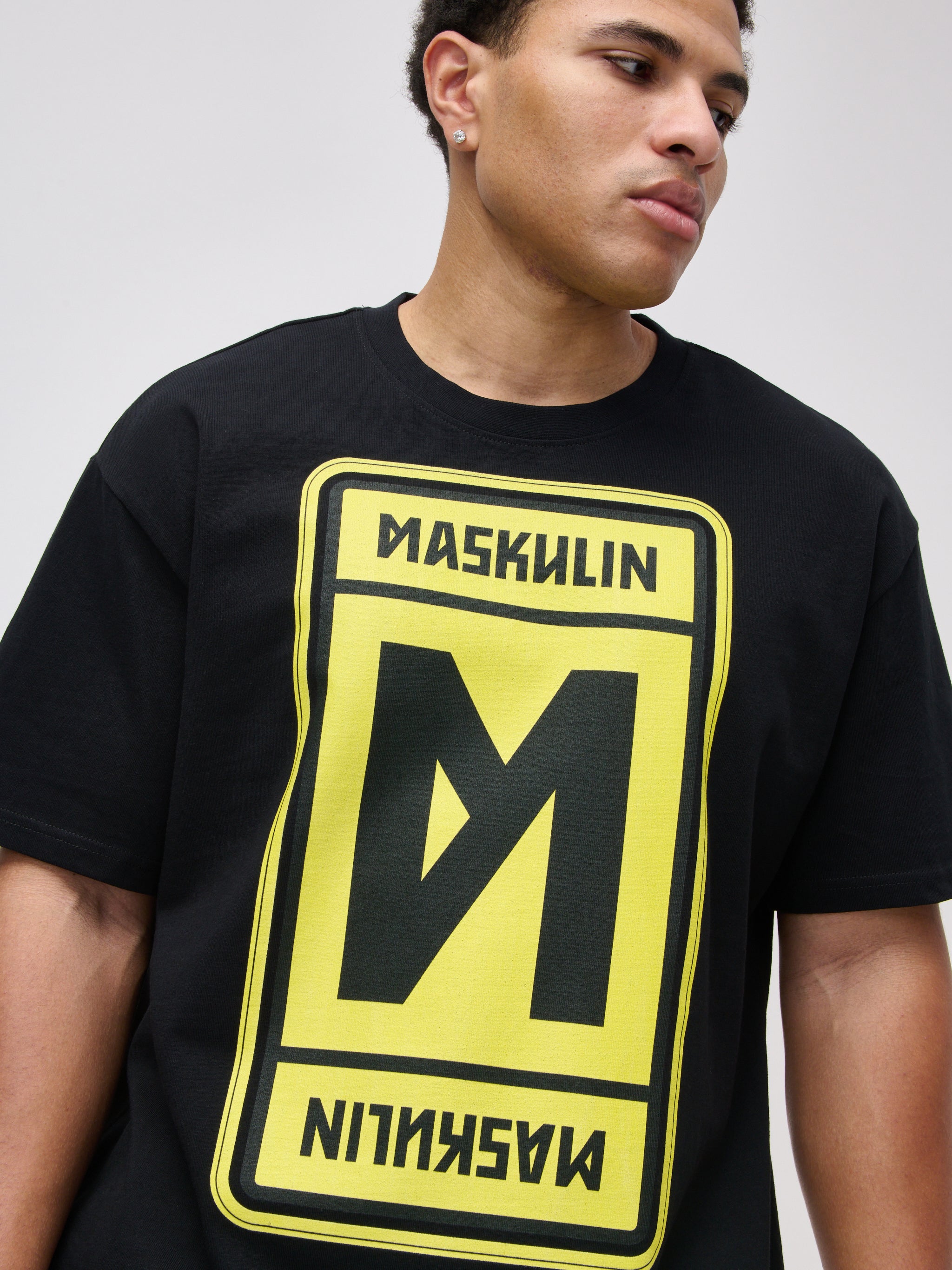 T-Shirt Yellow Sign