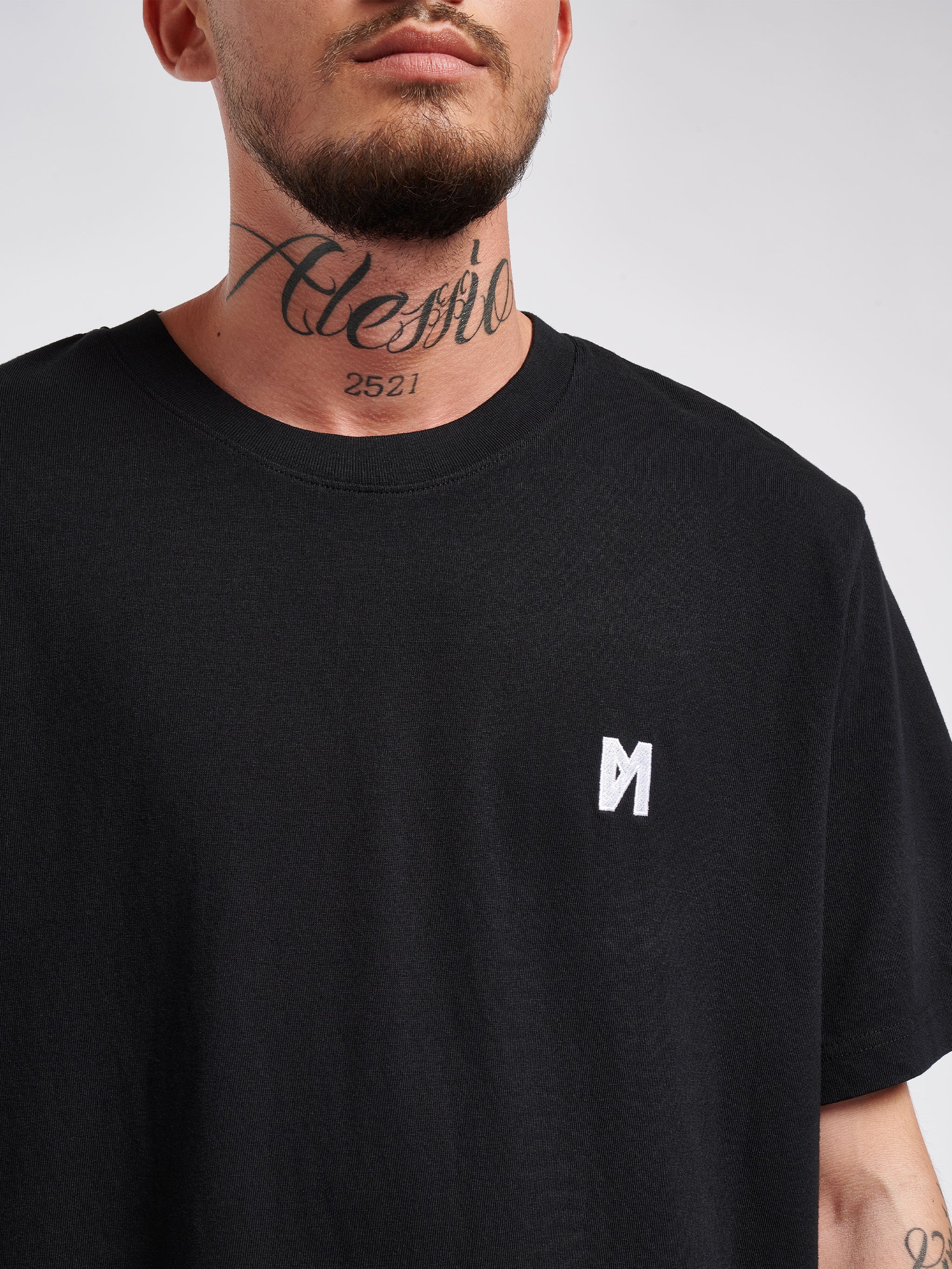 T-Shirt Capital M